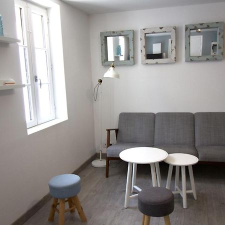 Cosy Apartment In The Center Of La Flotte Exterior photo